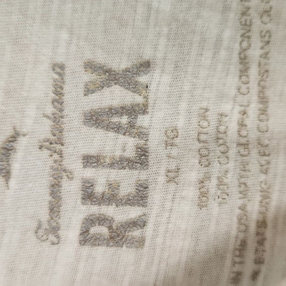 Tommy Bahama Dog Tshirt - Picture 4 of 5